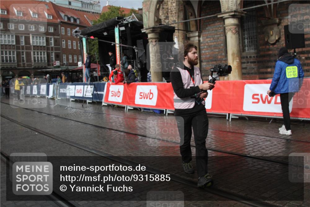 05.10.2025 - 20. swb-Marathon Bremen Yannick Fuchs http://msf.ph/oto/9315885 05.10.2025 15:06:31 Ziel  meine-sportfotos.de