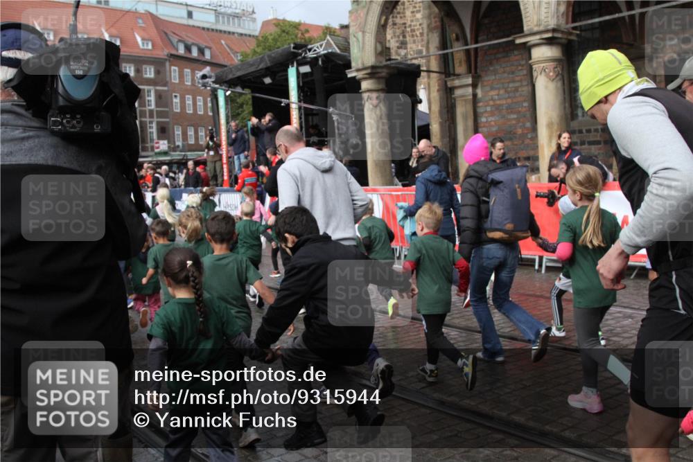 05.10.2025 - 20. swb-Marathon Bremen Yannick Fuchs http://msf.ph/oto/9315944 05.10.2025 15:16:06 Ziel  meine-sportfotos.de
