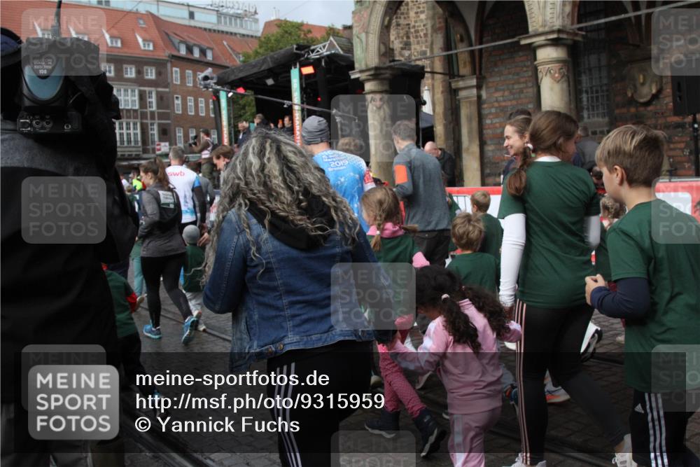 05.10.2025 - 20. swb-Marathon Bremen Yannick Fuchs http://msf.ph/oto/9315959 05.10.2025 15:16:14 Ziel  meine-sportfotos.de