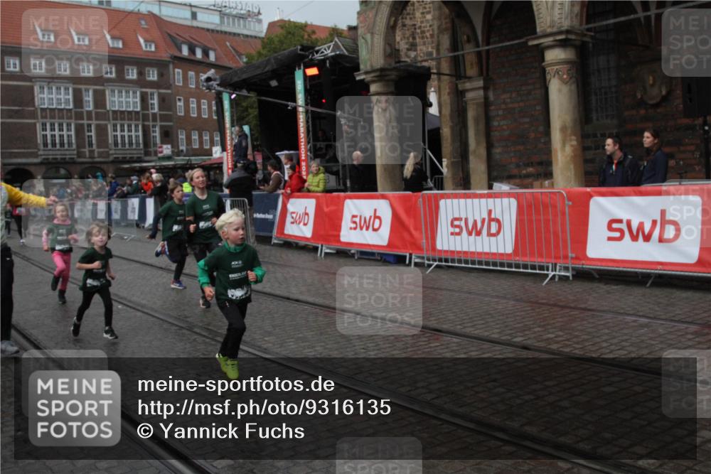 05.10.2025 - 20. swb-Marathon Bremen Yannick Fuchs http://msf.ph/oto/9316135 05.10.2025 15:22:38 Ziel 1544 meine-sportfotos.de
