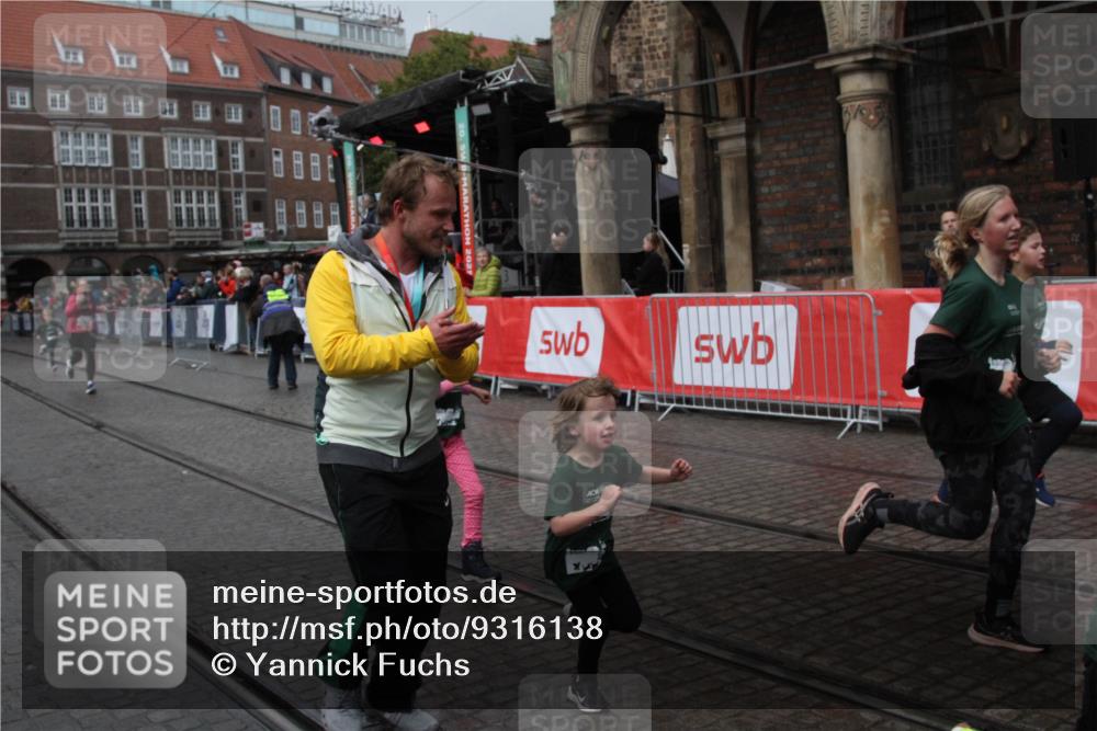 05.10.2025 - 20. swb-Marathon Bremen Yannick Fuchs http://msf.ph/oto/9316138 05.10.2025 15:22:40 Ziel 1544 meine-sportfotos.de