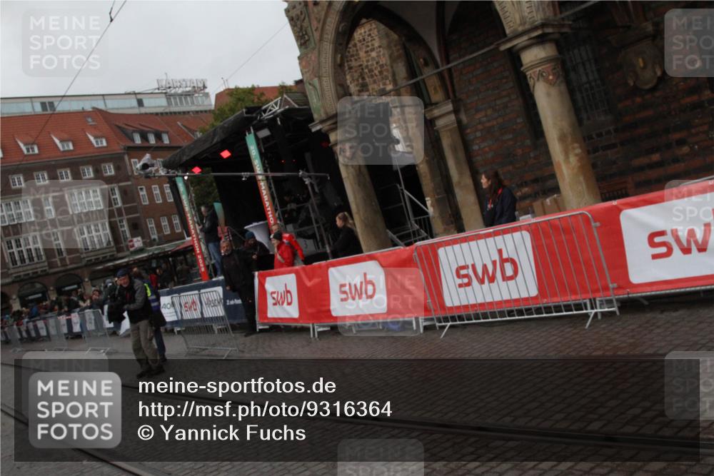 05.10.2025 - 20. swb-Marathon Bremen Yannick Fuchs http://msf.ph/oto/9316364 05.10.2025 15:26:05 Ziel  meine-sportfotos.de