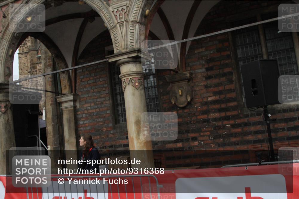 05.10.2025 - 20. swb-Marathon Bremen Yannick Fuchs http://msf.ph/oto/9316368 05.10.2025 15:26:08 Ziel  meine-sportfotos.de