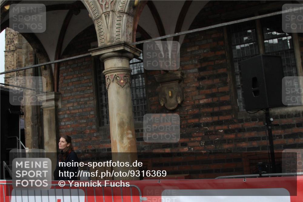 05.10.2025 - 20. swb-Marathon Bremen Yannick Fuchs http://msf.ph/oto/9316369 05.10.2025 15:26:09 Ziel  meine-sportfotos.de