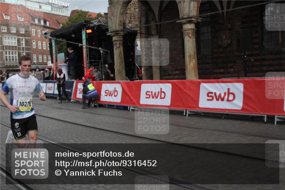 05.10.2025 - 20. swb-Marathon Bremen Yannick Fuchs http://msf.ph/oto/9316452 05.10.2025 10:40:07 Ziel 10276, 11567 meine-sportfotos.de