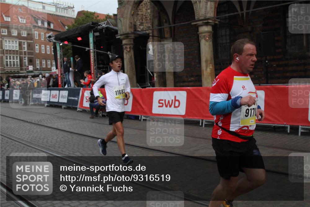 05.10.2025 - 20. swb-Marathon Bremen Yannick Fuchs http://msf.ph/oto/9316519 05.10.2025 10:44:01 Ziel 9170, 9865, 11256, 11683 meine-sportfotos.de