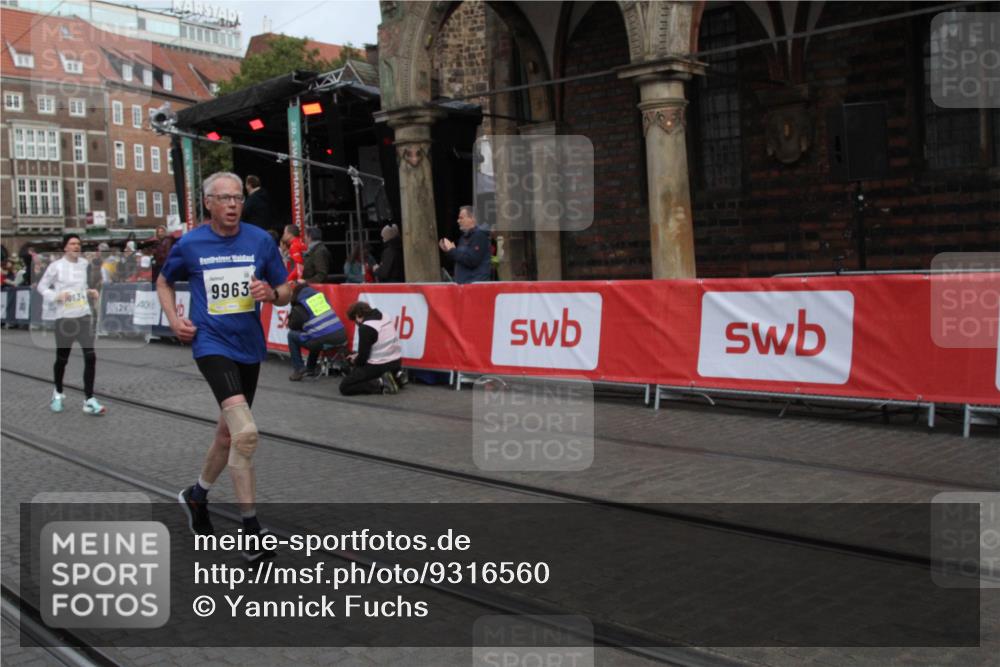 05.10.2025 - 20. swb-Marathon Bremen Yannick Fuchs http://msf.ph/oto/9316560 05.10.2025 10:45:25 Ziel 9396, 9885, 9963, 10634, 11346 meine-sportfotos.de