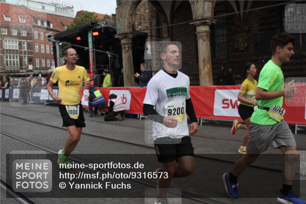 05.10.2025 - 20. swb-Marathon Bremen Yannick Fuchs http://msf.ph/oto/9316573 05.10.2025 10:45:46 Ziel 28, 8000, 9200, 9709, 10639, 10792, 11678, 11745 meine-sportfotos.de