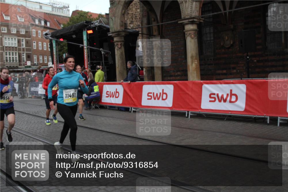05.10.2025 - 20. swb-Marathon Bremen Yannick Fuchs http://msf.ph/oto/9316854 05.10.2025 10:52:23 Ziel 9584, 9955, 9987, 10719, 10927, 11128, 11458, 11491, 11665 meine-sportfotos.de