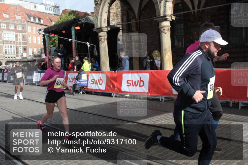 05.10.2025 - 20. swb-Marathon Bremen Yannick Fuchs http://msf.ph/oto/9317100 05.10.2025 10:57:00 Ziel 9669, 10105, 10397, 10867, 11168, 11274 meine-sportfotos.de