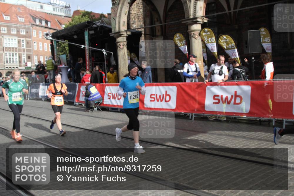 05.10.2025 - 20. swb-Marathon Bremen Yannick Fuchs http://msf.ph/oto/9317259 05.10.2025 11:00:09 Ziel 7621, 9603, 9604, 9611, 9666, 10138, 10489, 10572, 11026, 11125, 11266, 11600 meine-sportfotos.de
