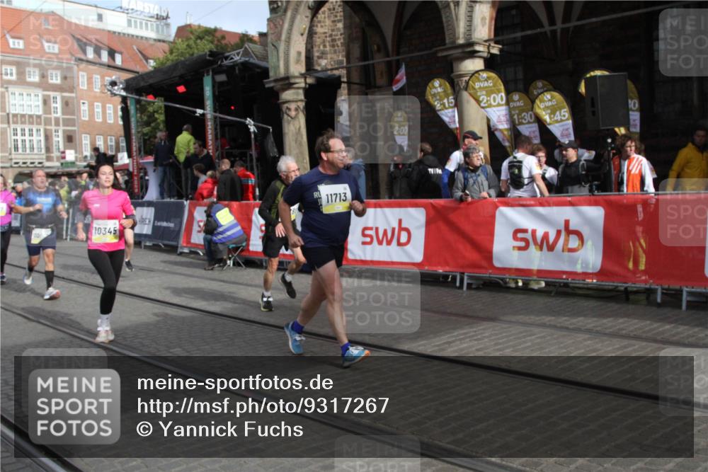 05.10.2025 - 20. swb-Marathon Bremen Yannick Fuchs http://msf.ph/oto/9317267 05.10.2025 11:00:17 Ziel 7177, 9495, 9672, 10345, 10889, 10919, 10985, 11050, 11713 meine-sportfotos.de