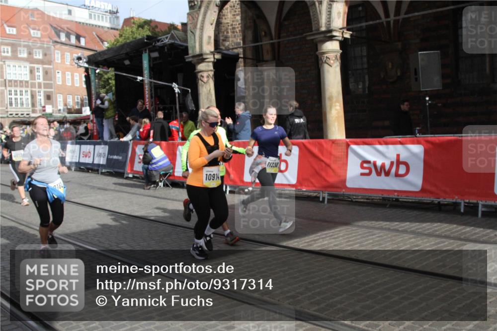 05.10.2025 - 20. swb-Marathon Bremen Yannick Fuchs http://msf.ph/oto/9317314 05.10.2025 11:01:18 Ziel 9182, 9613, 10544, 10762, 10914, 11337, 11338, 11597, 11680 meine-sportfotos.de