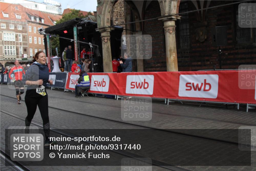 05.10.2025 - 20. swb-Marathon Bremen Yannick Fuchs http://msf.ph/oto/9317440 05.10.2025 11:03:55 Ziel 7788, 9241, 9379, 9571, 10106, 11039, 11272 meine-sportfotos.de