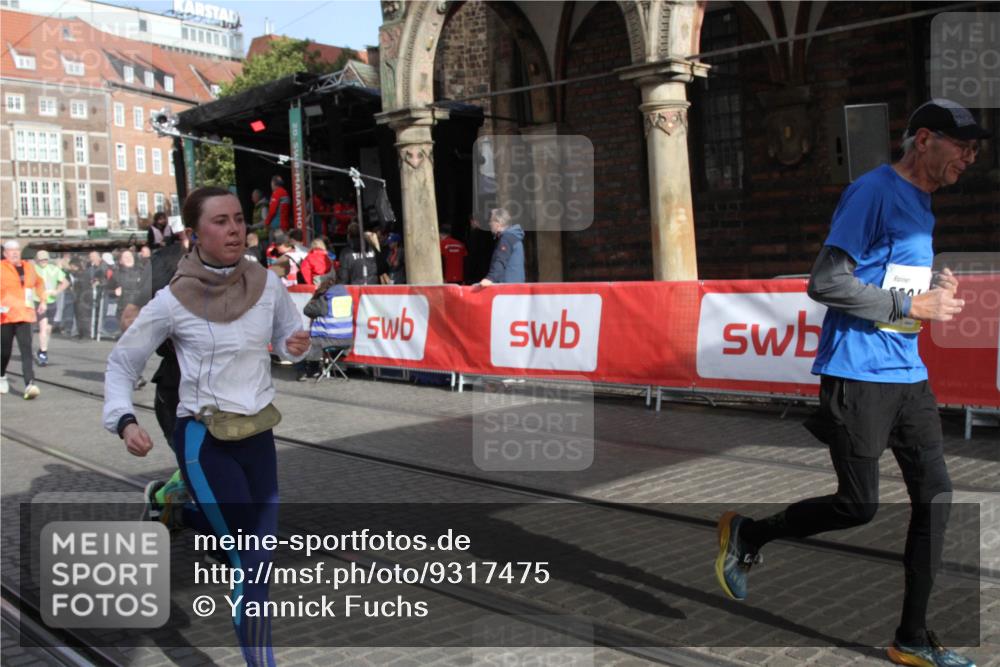 05.10.2025 - 20. swb-Marathon Bremen Yannick Fuchs http://msf.ph/oto/9317475 05.10.2025 11:04:34 Ziel 8111, 9394, 9610, 10278, 10439, 10483, 10531, 10956, 11044, 11704 meine-sportfotos.de