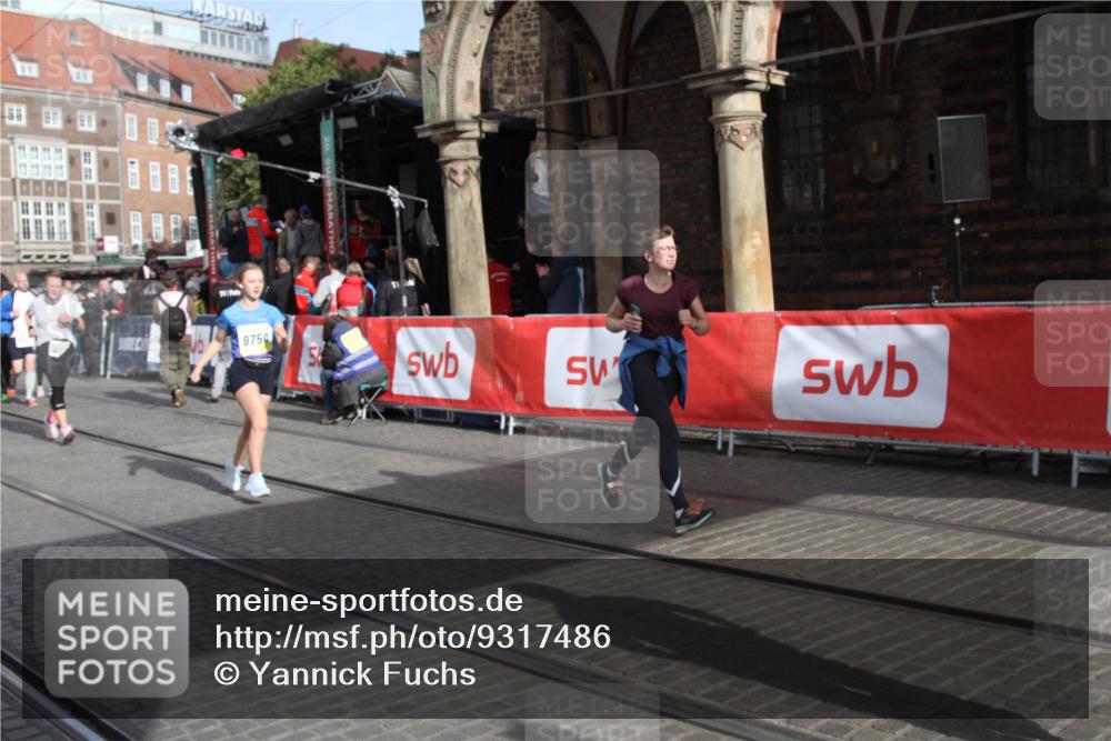 05.10.2025 - 20. swb-Marathon Bremen Yannick Fuchs http://msf.ph/oto/9317486 05.10.2025 11:04:44 Ziel 9623, 9750, 9765, 9771, 9915, 10422, 10451, 10485, 10532, 11546 meine-sportfotos.de