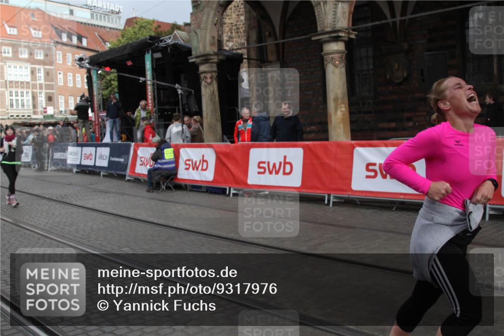 05.10.2025 - 20. swb-Marathon Bremen Yannick Fuchs http://msf.ph/oto/9317976 05.10.2025 11:16:31 Ziel 10023, 10379, 10450, 11358, 11404 meine-sportfotos.de