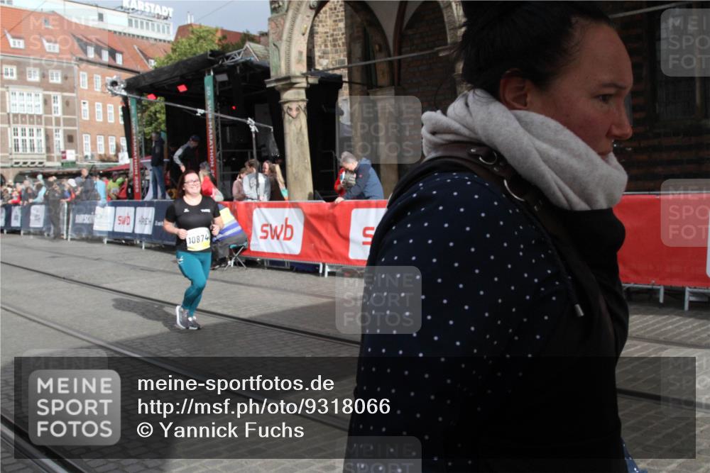 05.10.2025 - 20. swb-Marathon Bremen Yannick Fuchs http://msf.ph/oto/9318066 05.10.2025 11:17:15 Ziel 10759, 10874 meine-sportfotos.de