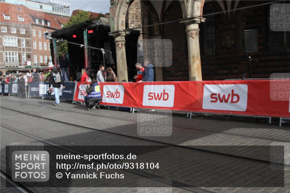 05.10.2025 - 20. swb-Marathon Bremen Yannick Fuchs http://msf.ph/oto/9318104 05.10.2025 11:17:28 Ziel 9805 meine-sportfotos.de