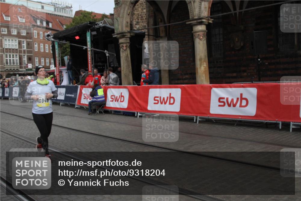 05.10.2025 - 20. swb-Marathon Bremen Yannick Fuchs http://msf.ph/oto/9318204 05.10.2025 11:18:02 Ziel 10949 meine-sportfotos.de