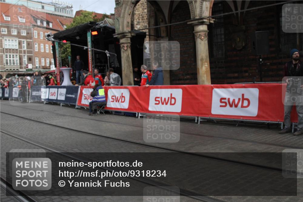 05.10.2025 - 20. swb-Marathon Bremen Yannick Fuchs http://msf.ph/oto/9318234 05.10.2025 11:18:12 Ziel 11082 meine-sportfotos.de