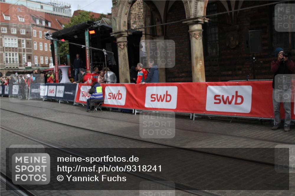 05.10.2025 - 20. swb-Marathon Bremen Yannick Fuchs http://msf.ph/oto/9318241 05.10.2025 11:18:14 Ziel  meine-sportfotos.de
