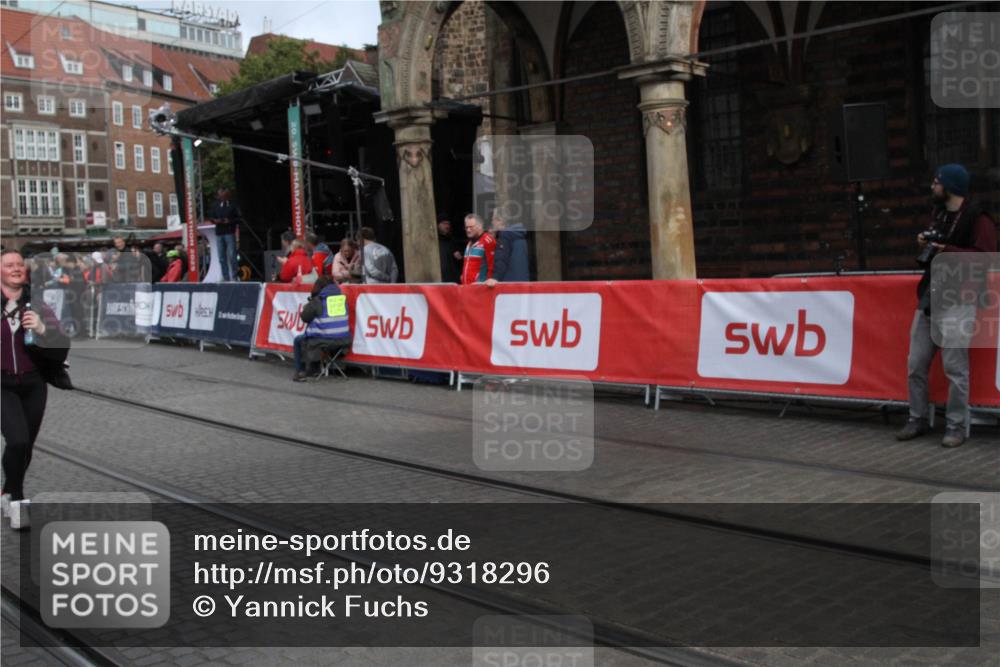 05.10.2025 - 20. swb-Marathon Bremen Yannick Fuchs http://msf.ph/oto/9318296 05.10.2025 11:18:32 Ziel 10795, 11043 meine-sportfotos.de