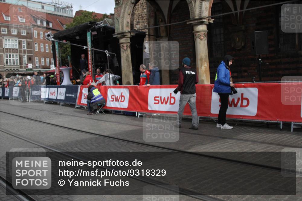 05.10.2025 - 20. swb-Marathon Bremen Yannick Fuchs http://msf.ph/oto/9318329 05.10.2025 11:18:45 Ziel 11480 meine-sportfotos.de