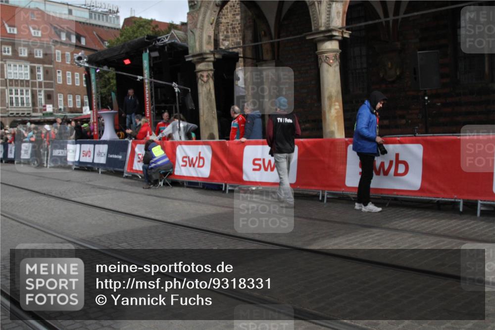 05.10.2025 - 20. swb-Marathon Bremen Yannick Fuchs http://msf.ph/oto/9318331 05.10.2025 11:18:46 Ziel 11480 meine-sportfotos.de
