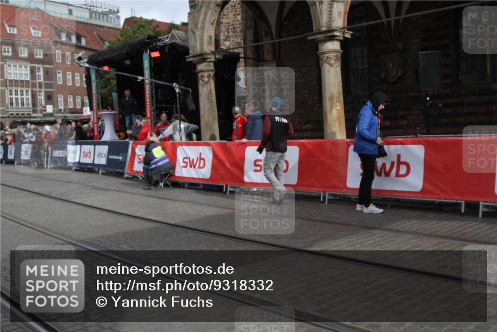 05.10.2025 - 20. swb-Marathon Bremen Yannick Fuchs http://msf.ph/oto/9318332 05.10.2025 11:18:46 Ziel 11480 meine-sportfotos.de