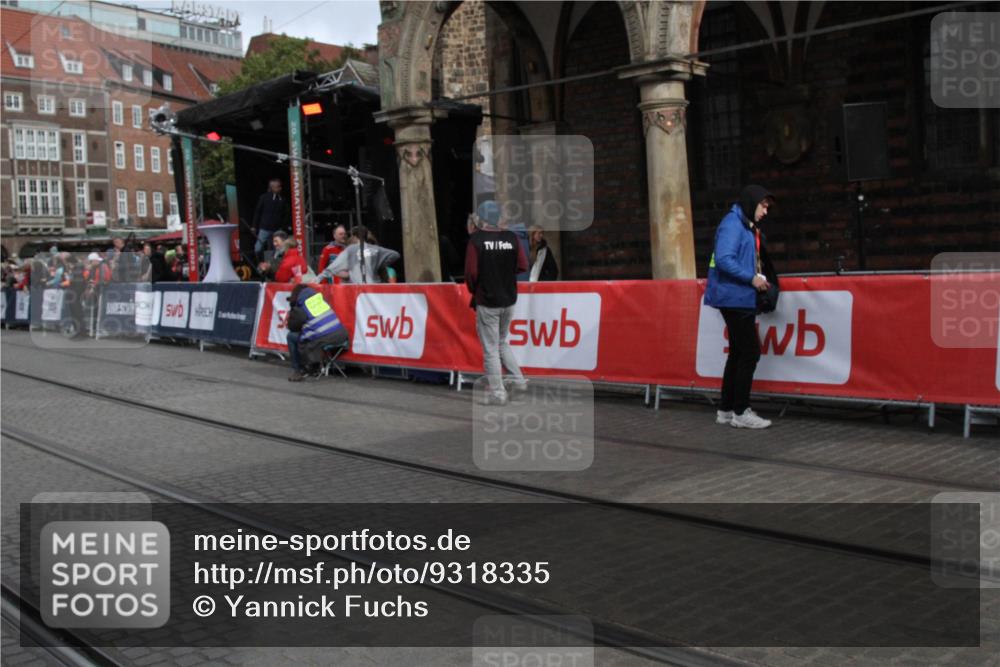 05.10.2025 - 20. swb-Marathon Bremen Yannick Fuchs http://msf.ph/oto/9318335 05.10.2025 11:18:47 Ziel 11480 meine-sportfotos.de