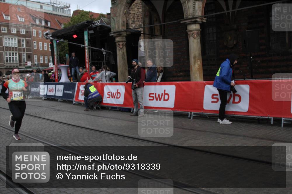 05.10.2025 - 20. swb-Marathon Bremen Yannick Fuchs http://msf.ph/oto/9318339 05.10.2025 11:18:48 Ziel 11480 meine-sportfotos.de