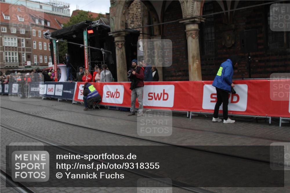 05.10.2025 - 20. swb-Marathon Bremen Yannick Fuchs http://msf.ph/oto/9318355 05.10.2025 11:18:54 Ziel  meine-sportfotos.de