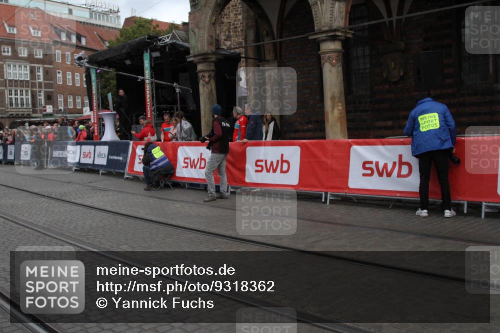 05.10.2025 - 20. swb-Marathon Bremen Yannick Fuchs http://msf.ph/oto/9318362 05.10.2025 11:19:11 Ziel  meine-sportfotos.de