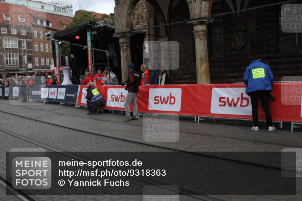 05.10.2025 - 20. swb-Marathon Bremen Yannick Fuchs http://msf.ph/oto/9318363 05.10.2025 11:19:11 Ziel  meine-sportfotos.de