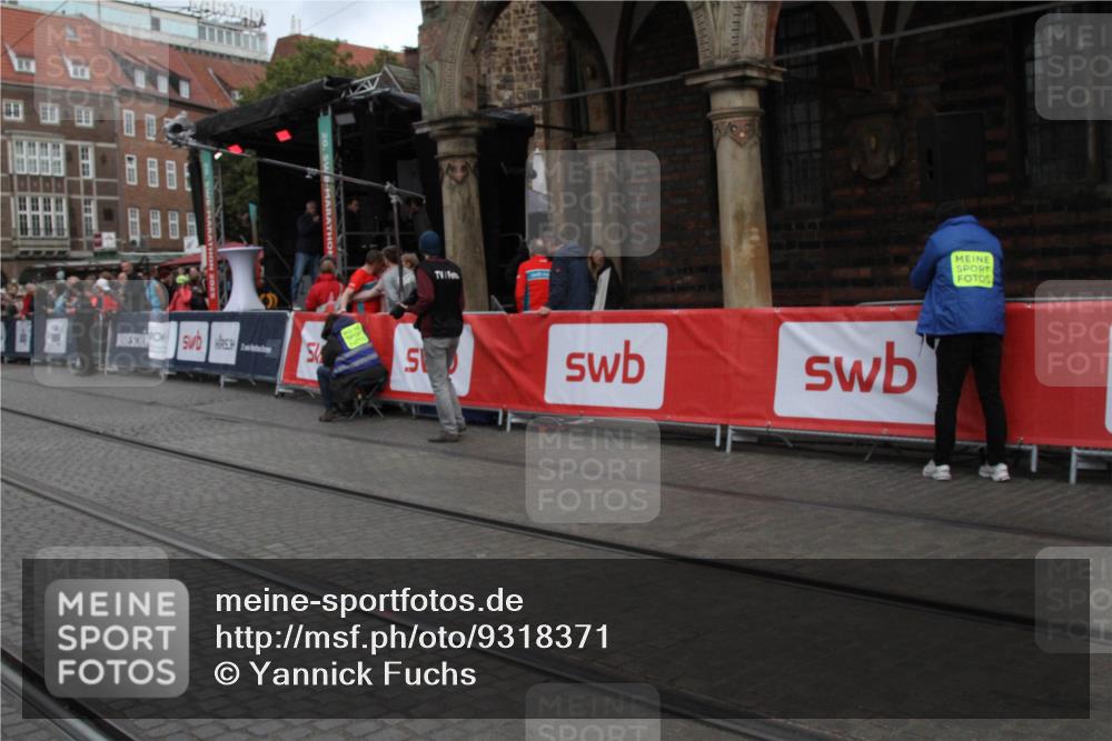 05.10.2025 - 20. swb-Marathon Bremen Yannick Fuchs http://msf.ph/oto/9318371 05.10.2025 11:19:14 Ziel 9247 meine-sportfotos.de