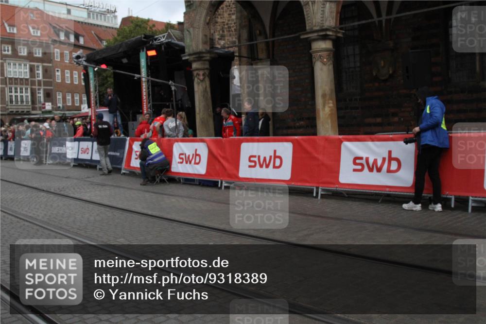 05.10.2025 - 20. swb-Marathon Bremen Yannick Fuchs http://msf.ph/oto/9318389 05.10.2025 11:19:23 Ziel 10488 meine-sportfotos.de