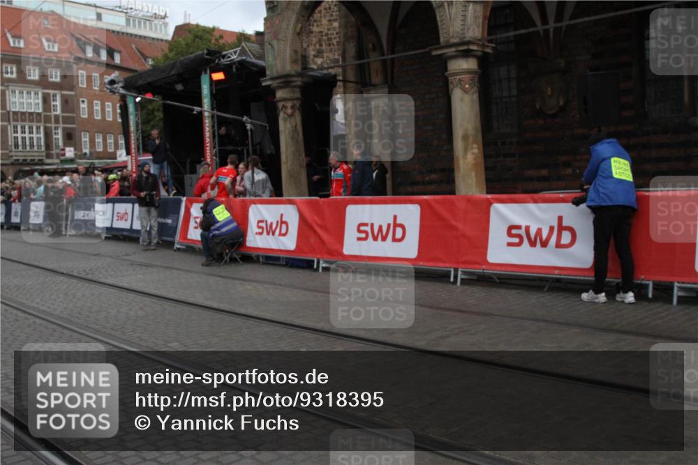 05.10.2025 - 20. swb-Marathon Bremen Yannick Fuchs http://msf.ph/oto/9318395 05.10.2025 11:19:25 Ziel  meine-sportfotos.de