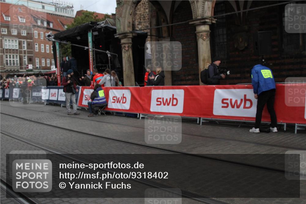 05.10.2025 - 20. swb-Marathon Bremen Yannick Fuchs http://msf.ph/oto/9318402 05.10.2025 11:19:47 Ziel  meine-sportfotos.de