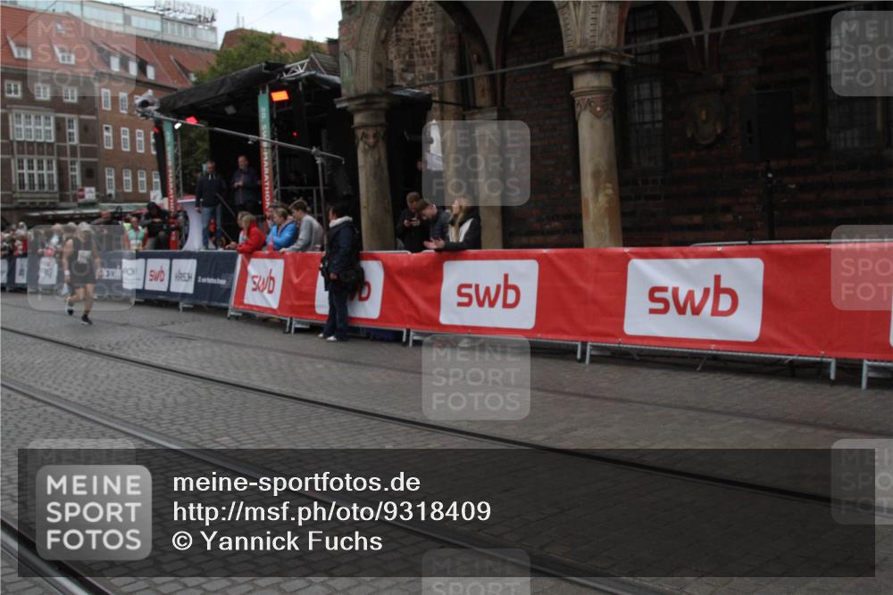 05.10.2025 - 20. swb-Marathon Bremen Yannick Fuchs http://msf.ph/oto/9318409 05.10.2025 11:23:50 Ziel  meine-sportfotos.de