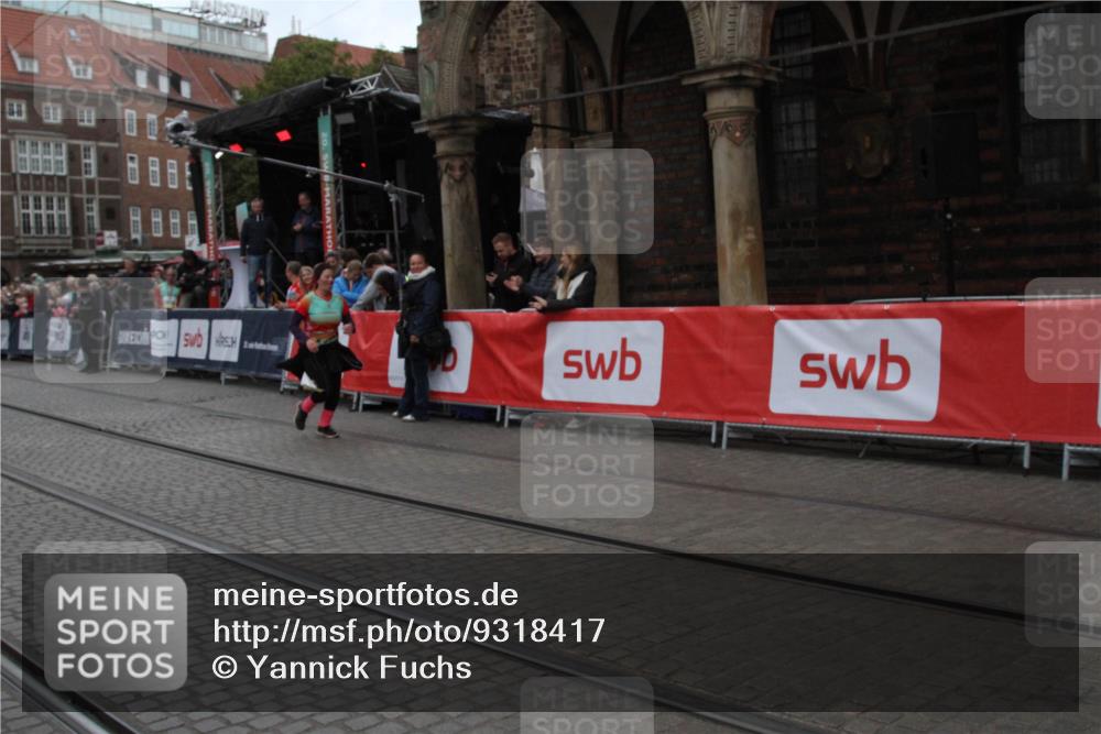 05.10.2025 - 20. swb-Marathon Bremen Yannick Fuchs http://msf.ph/oto/9318417 05.10.2025 11:24:00 Ziel 10774 meine-sportfotos.de
