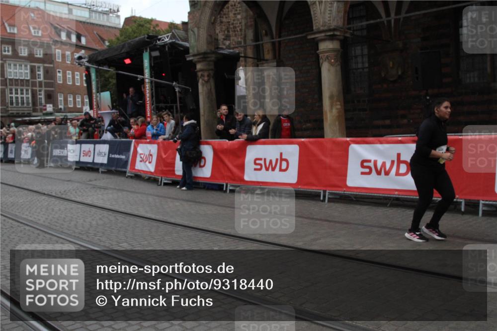 05.10.2025 - 20. swb-Marathon Bremen Yannick Fuchs http://msf.ph/oto/9318440 05.10.2025 11:24:26 Ziel 11190 meine-sportfotos.de