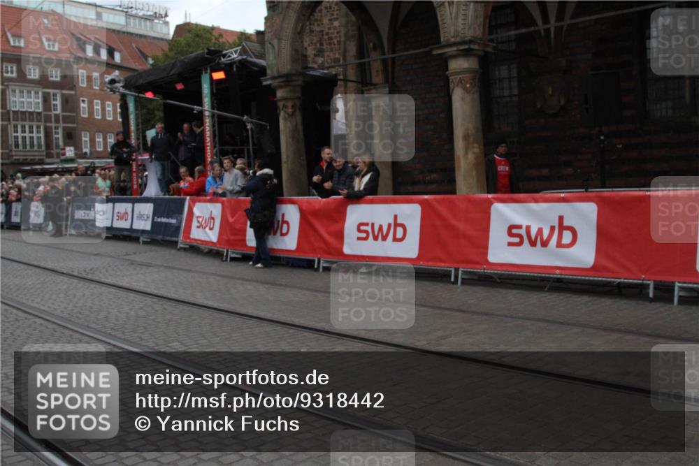 05.10.2025 - 20. swb-Marathon Bremen Yannick Fuchs http://msf.ph/oto/9318442 05.10.2025 11:24:28 Ziel  meine-sportfotos.de