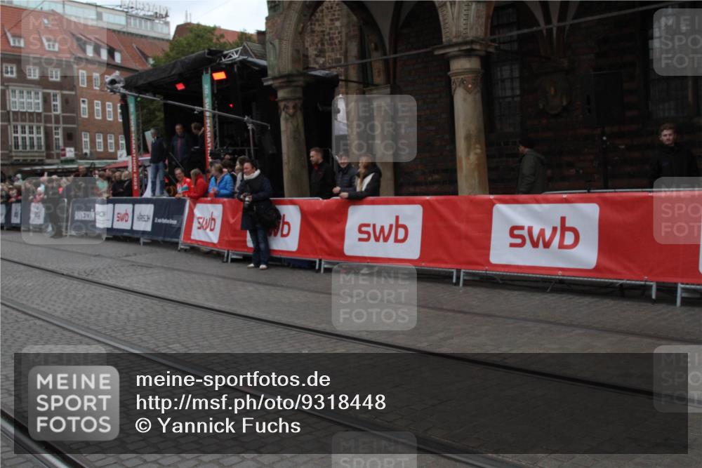 05.10.2025 - 20. swb-Marathon Bremen Yannick Fuchs http://msf.ph/oto/9318448 05.10.2025 11:24:35 Ziel  meine-sportfotos.de