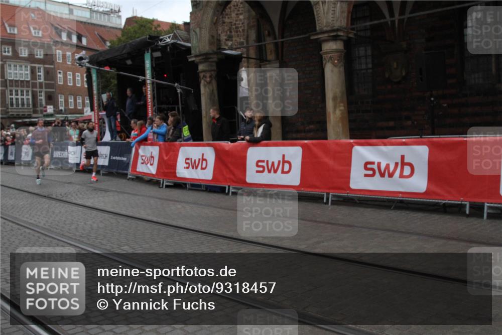 05.10.2025 - 20. swb-Marathon Bremen Yannick Fuchs http://msf.ph/oto/9318457 05.10.2025 11:24:45 Ziel  meine-sportfotos.de