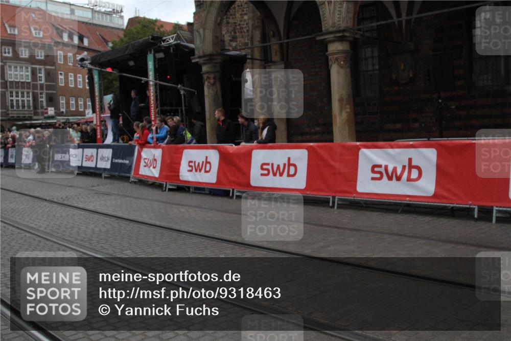05.10.2025 - 20. swb-Marathon Bremen Yannick Fuchs http://msf.ph/oto/9318463 05.10.2025 11:24:51 Ziel  meine-sportfotos.de