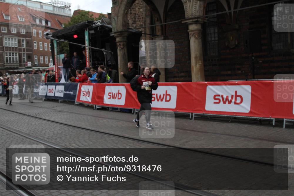 05.10.2025 - 20. swb-Marathon Bremen Yannick Fuchs http://msf.ph/oto/9318476 05.10.2025 11:25:03 Ziel 10096, 10133 meine-sportfotos.de