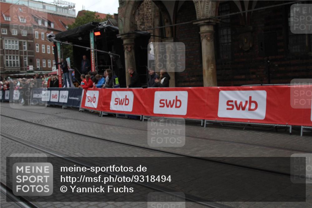 05.10.2025 - 20. swb-Marathon Bremen Yannick Fuchs http://msf.ph/oto/9318494 05.10.2025 11:25:16 Ziel  meine-sportfotos.de