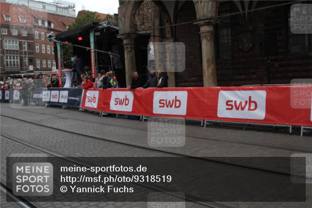 05.10.2025 - 20. swb-Marathon Bremen Yannick Fuchs http://msf.ph/oto/9318519 05.10.2025 11:25:35 Ziel  meine-sportfotos.de