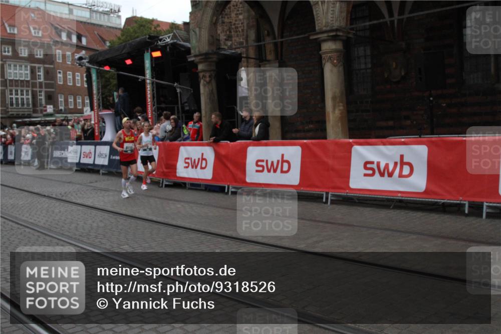 05.10.2025 - 20. swb-Marathon Bremen Yannick Fuchs http://msf.ph/oto/9318526 05.10.2025 11:25:40 Ziel  meine-sportfotos.de
